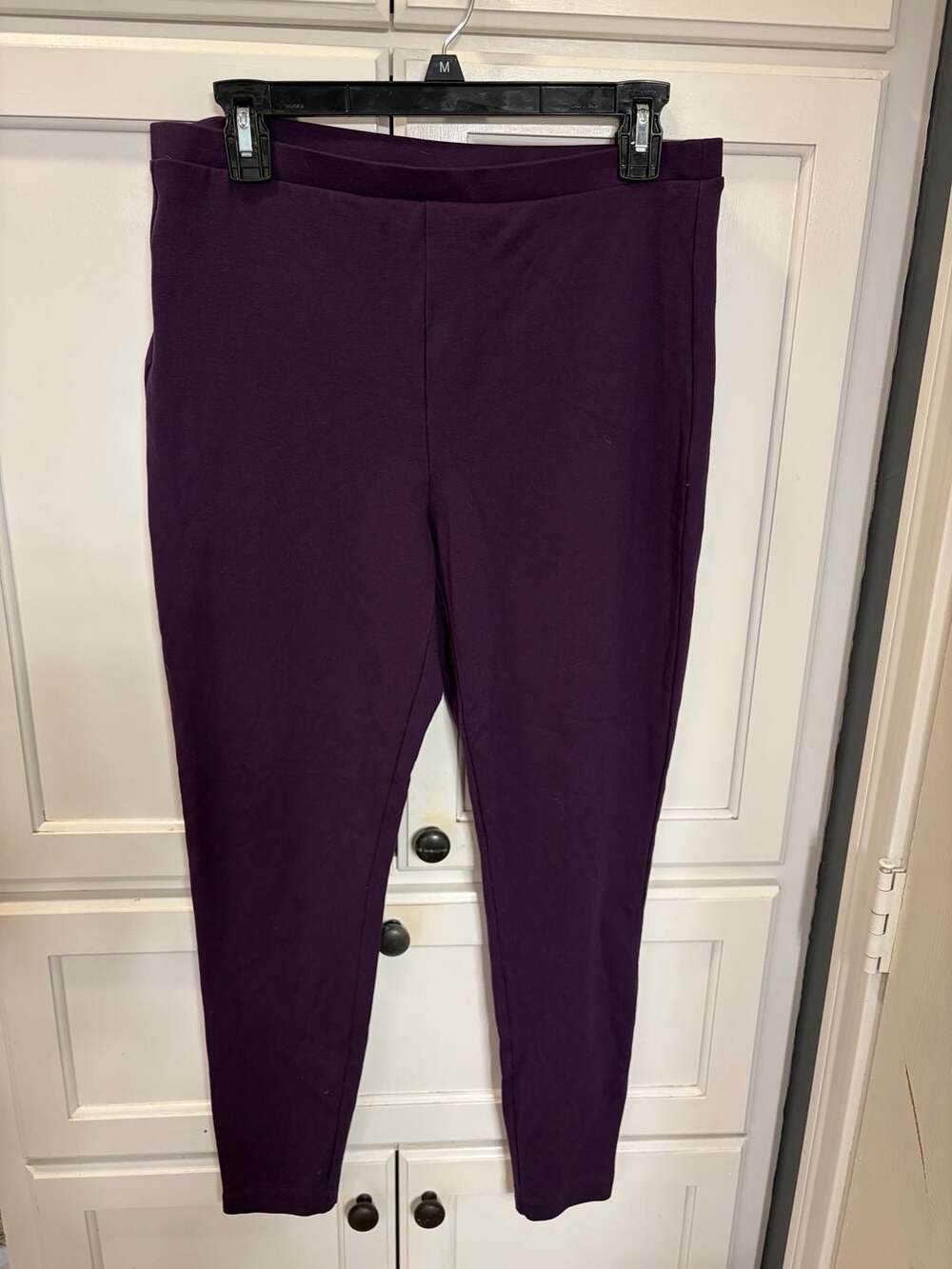 Chico's Fabulously Slimming Tummy Control Slim Leg Pants in Plum Size 1